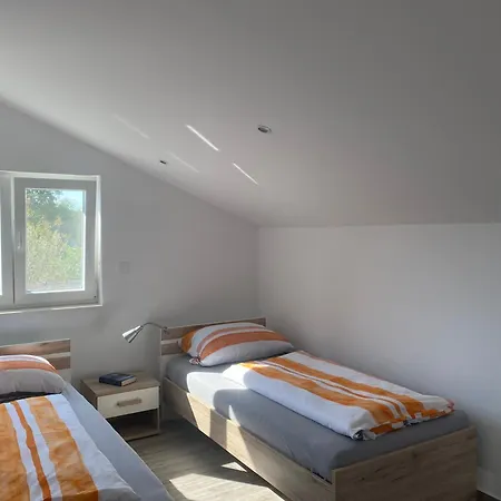 Apartment Mit Pool *